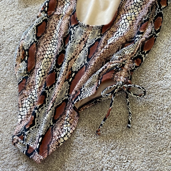 KONA SOL snake print one piece bathing suit - Picture 7 of 8